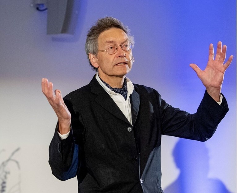 Iver Naumann portrett