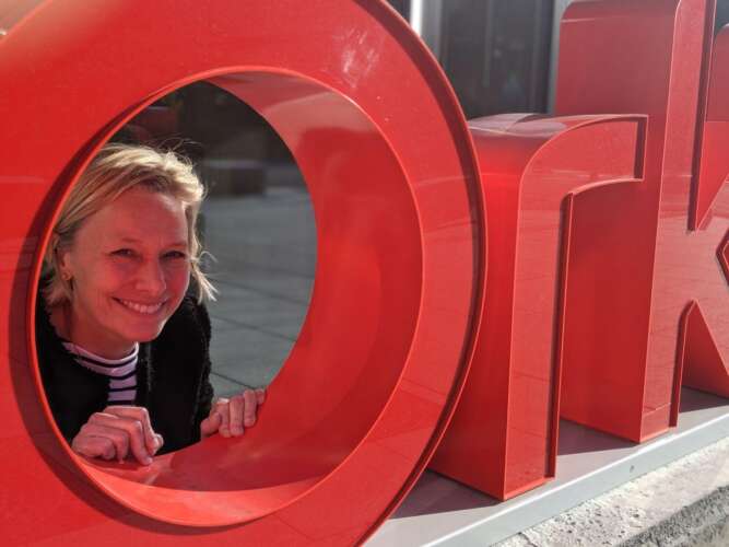 Elin Wintermeyer, Orkla: Norsk utenpå, engelsk på innsiden